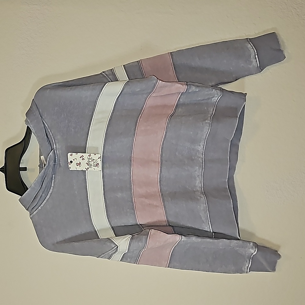 Hippie Rose Distressed purple and pink size medium pull over.